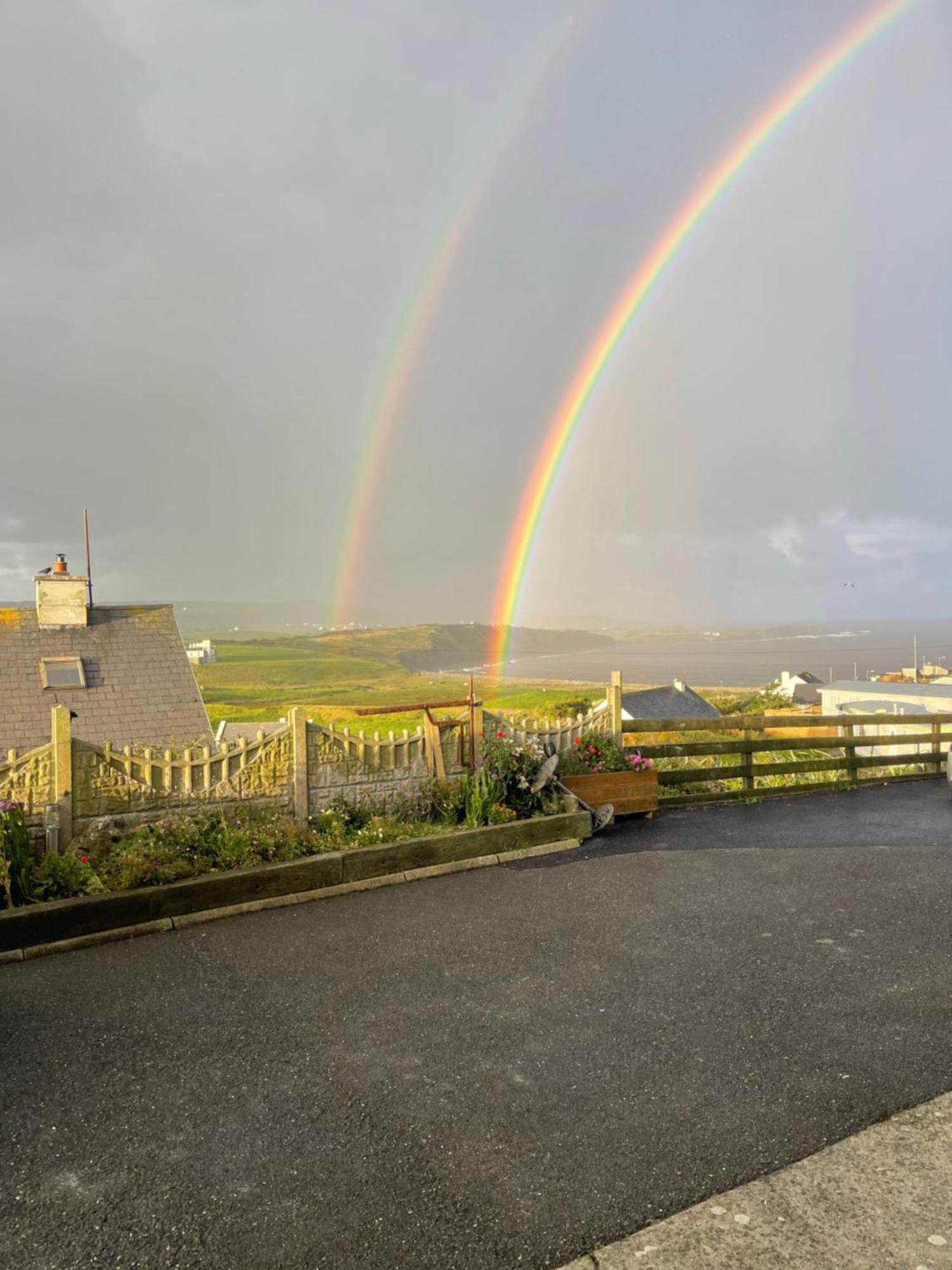 The View Bed & Breakfast Lahinch Eksteriør bilde